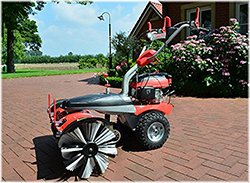 Motorkehrmaschine